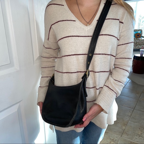 Coach Handbags - Vintage Coach Black Leather Janice Crossbody